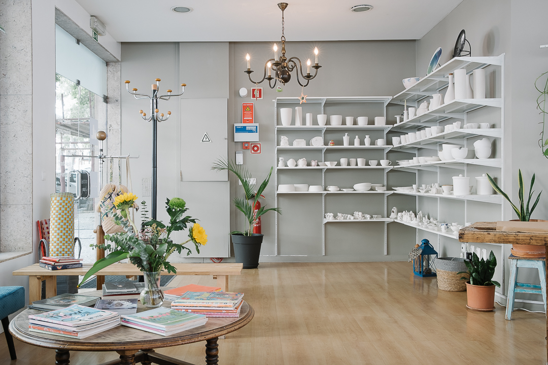 Sessões terapêuticas de cerâmica para instituições sociais